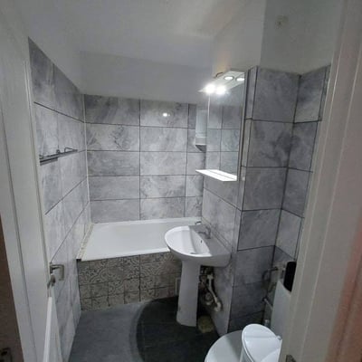 Аренда комфортной 2-комнатной квартиры 50 м² в районе Tomis Nord, Констанца, Румыния